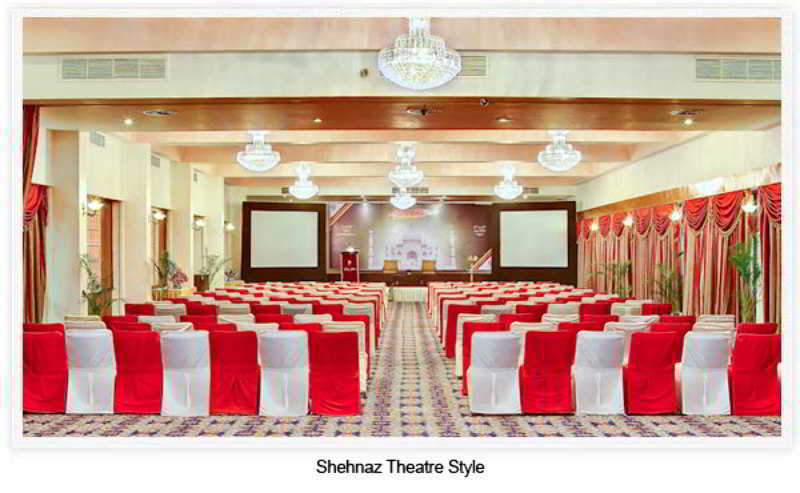 Hotel Clarks Shiraz Agra  Zewnętrze zdjęcie