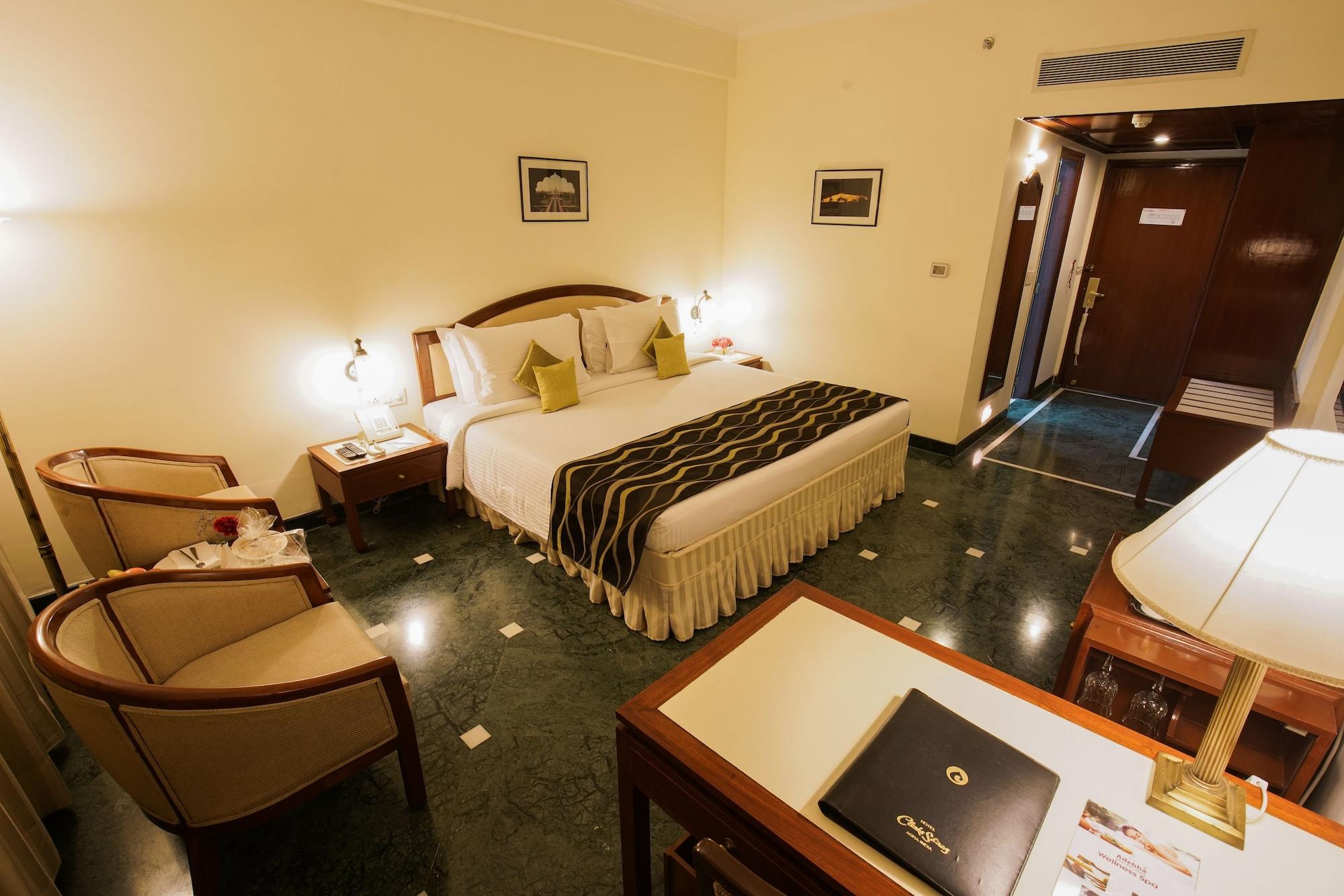 Hotel Clarks Shiraz Agra  Zewnętrze zdjęcie