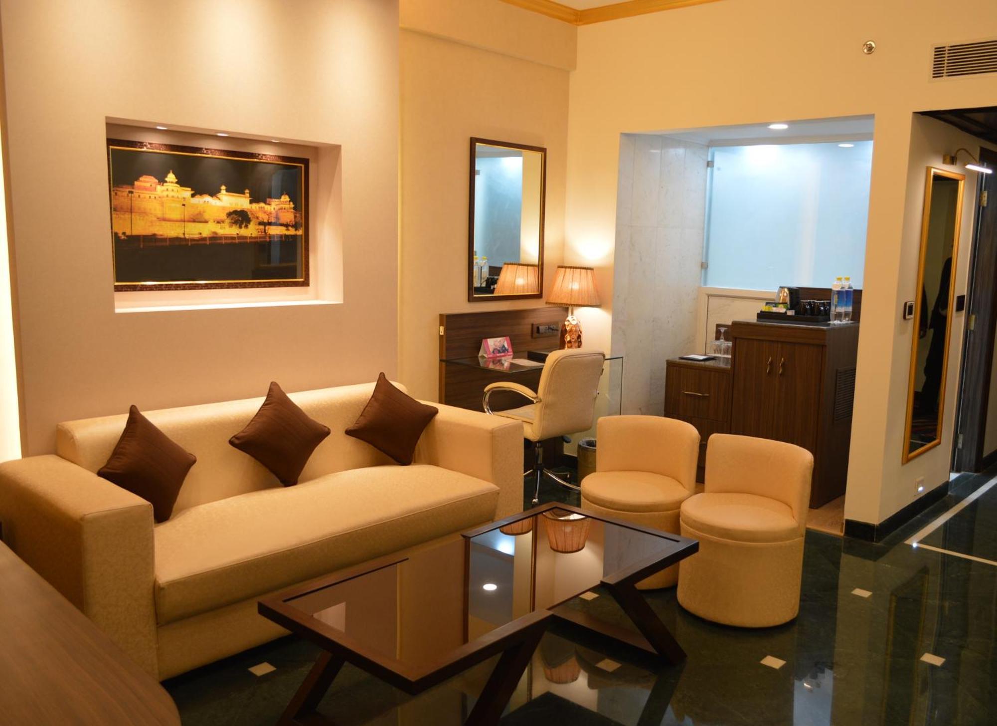 Hotel Clarks Shiraz Agra  Zewnętrze zdjęcie